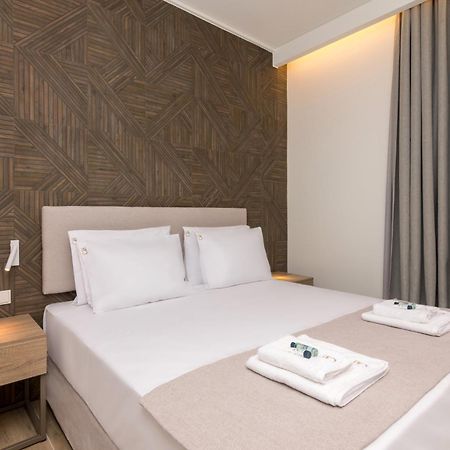 Socrates Fully Equipped Apartments With Unique Design เอเธนส์ ภายนอก รูปภาพ