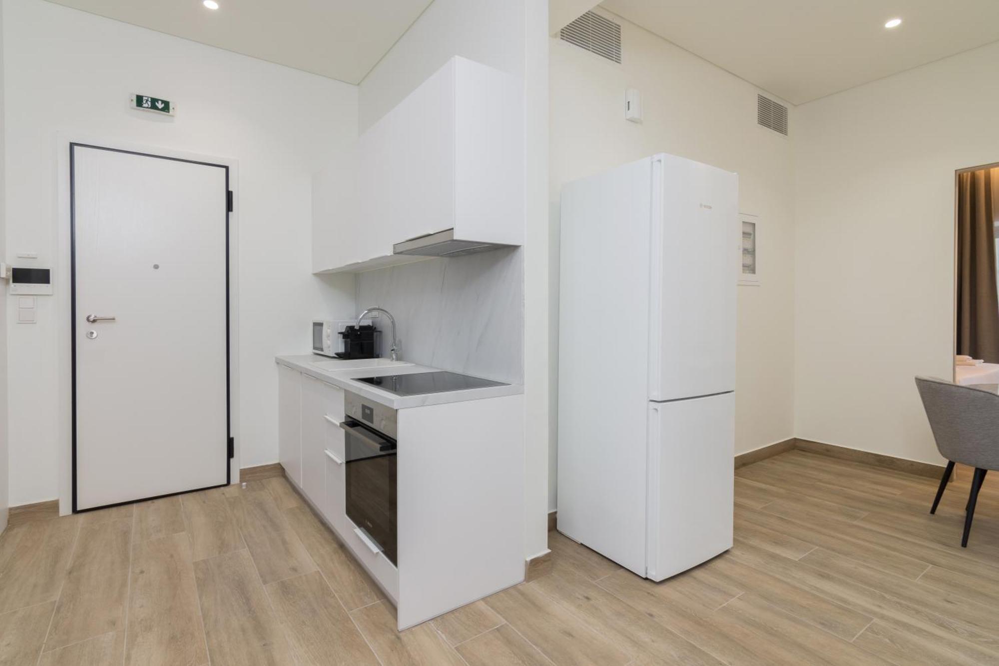 Socrates Fully Equipped Apartments With Unique Design เอเธนส์ ภายนอก รูปภาพ