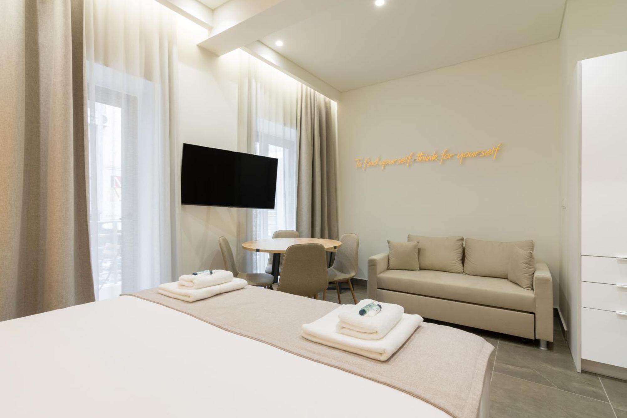 Socrates Fully Equipped Apartments With Unique Design เอเธนส์ ภายนอก รูปภาพ