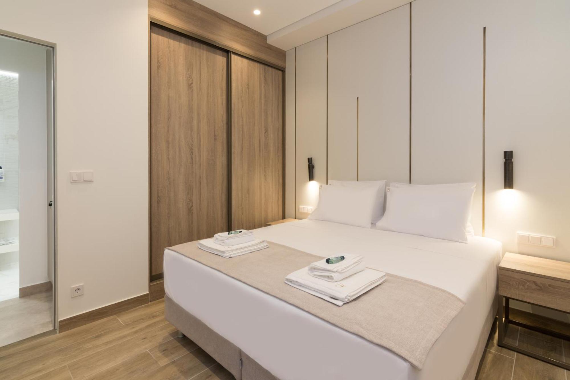 Socrates Fully Equipped Apartments With Unique Design เอเธนส์ ภายนอก รูปภาพ