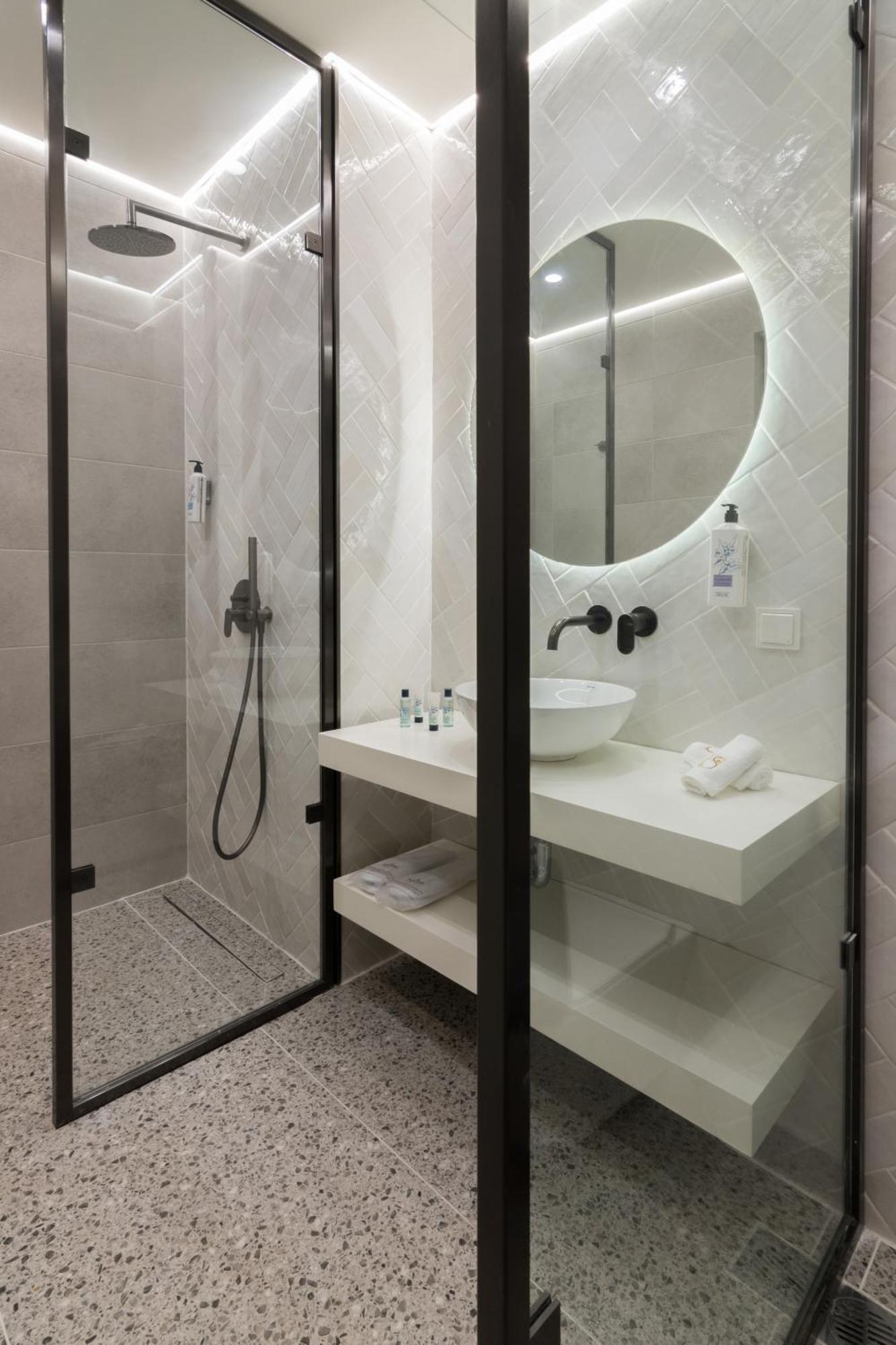 Socrates Fully Equipped Apartments With Unique Design เอเธนส์ ภายนอก รูปภาพ