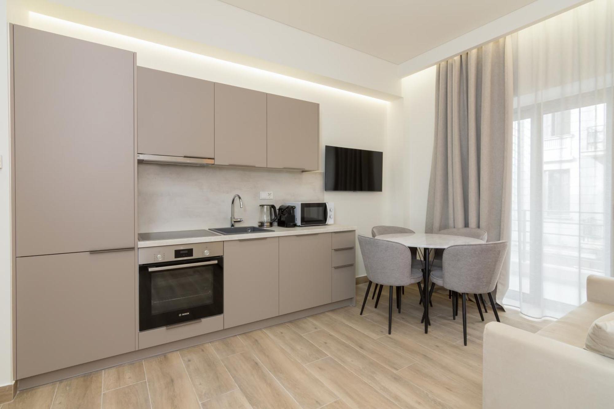 Socrates Fully Equipped Apartments With Unique Design เอเธนส์ ภายนอก รูปภาพ