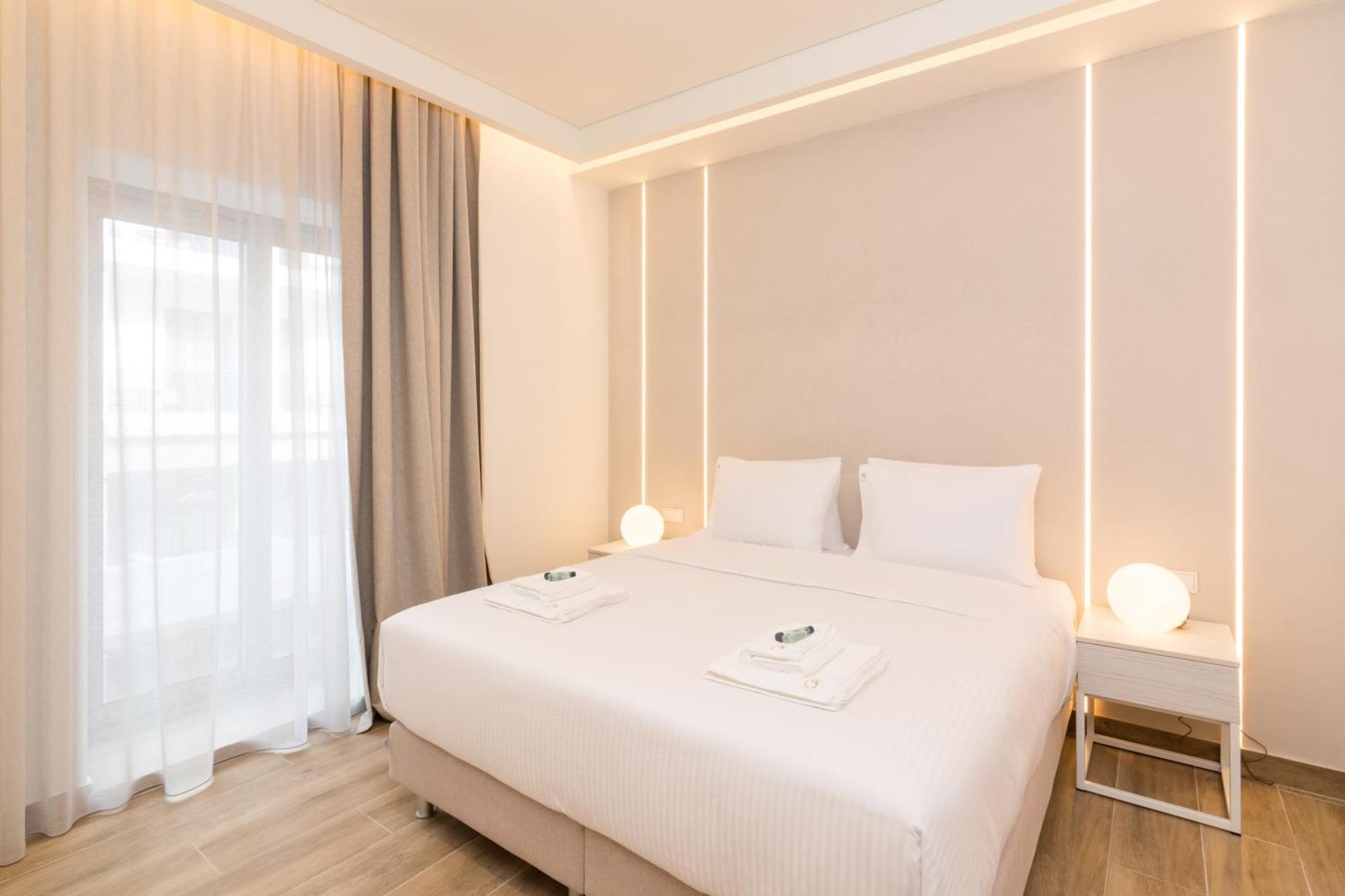 Socrates Fully Equipped Apartments With Unique Design เอเธนส์ ภายนอก รูปภาพ