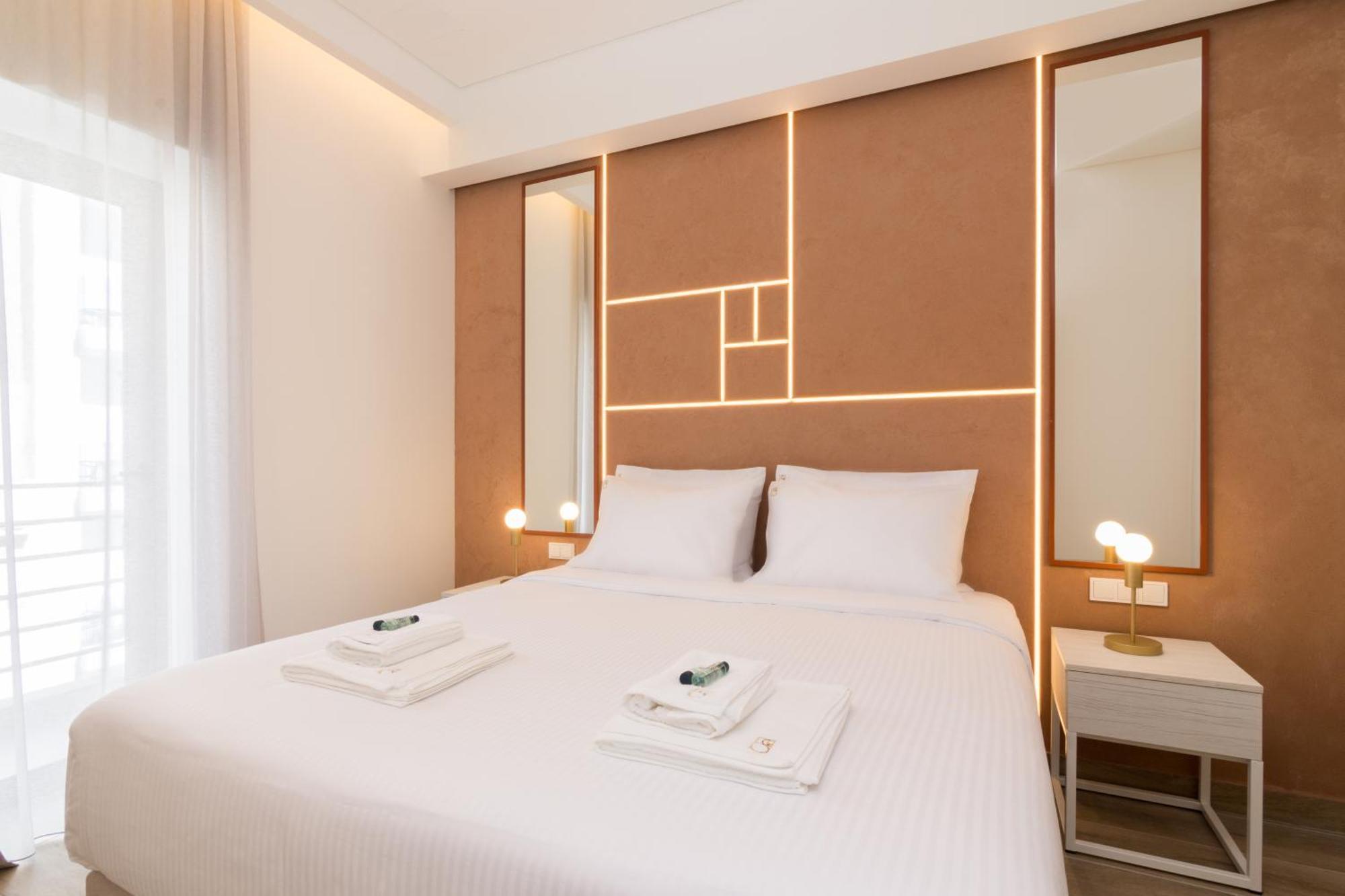 Socrates Fully Equipped Apartments With Unique Design เอเธนส์ ภายนอก รูปภาพ